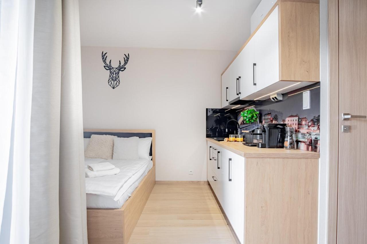 Iron Apartment *